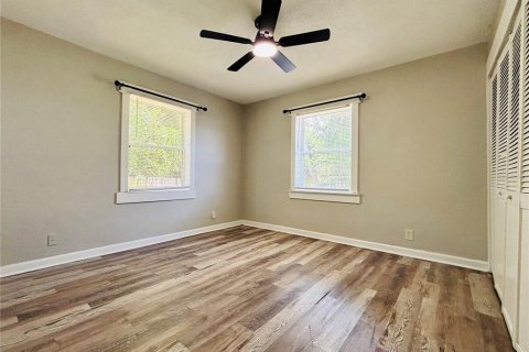 Villa ou maison à louer à Tampa, Floride: 2 chambres, 88.26 m2 № 2317256 - photo 12
