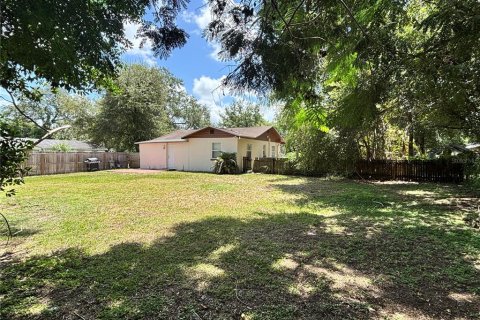 Villa ou maison à louer à Tampa, Floride: 2 chambres, 88.26 m2 № 2317256 - photo 16