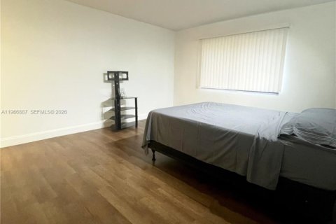 Condo in Weston, Florida, 2 bedrooms  № 2029814 - photo 7