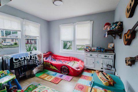 House in Saint Petersburg, Florida 3 bedrooms, 108.7 sq.m. № 1847935 - photo 27