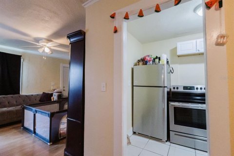 House in Saint Petersburg, Florida 3 bedrooms, 108.7 sq.m. № 1847935 - photo 22