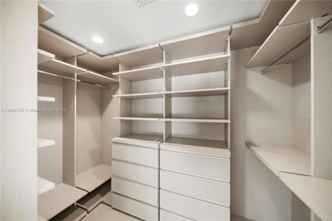 Casa en venta en Pinecrest, Florida, 4 dormitorios, 199.55 m2 № 1878362 - foto 17