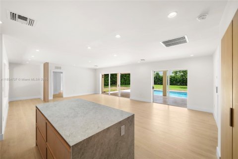 Casa en venta en Pinecrest, Florida, 4 dormitorios, 199.55 m2 № 1878362 - foto 11