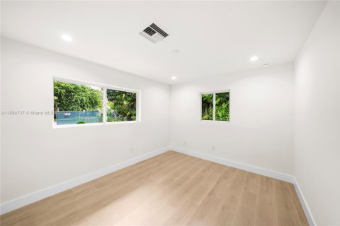 Casa en venta en Pinecrest, Florida, 4 dormitorios, 199.55 m2 № 1878362 - foto 22