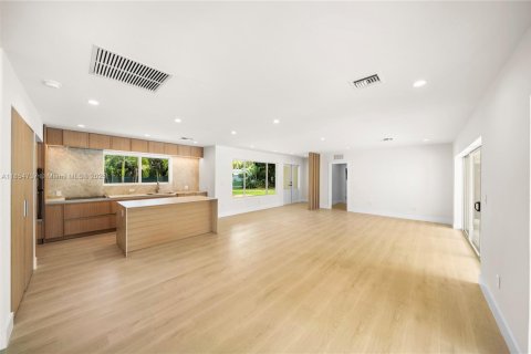 Casa en venta en Pinecrest, Florida, 4 dormitorios, 199.55 m2 № 1878362 - foto 6