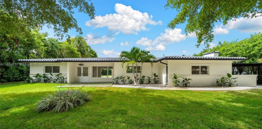 Casa en Pinecrest, Florida 4 dormitorios, 199.55 m2 № 1878362