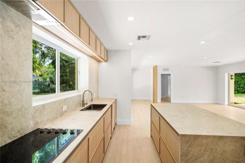Casa en venta en Pinecrest, Florida, 4 dormitorios, 199.55 m2 № 1878362 - foto 10