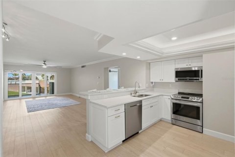 Купить кондоминиум в Тиерра-Верде, Флорида 5 комнат, 148.64м2, № 2147612 - фото 6