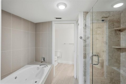 Купить кондоминиум в Тиерра-Верде, Флорида 5 комнат, 148.64м2, № 2147612 - фото 16