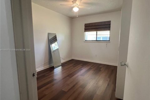 Купить виллу или дом в Окала, Флорида 2 спальни, № 1946416 - фото 20