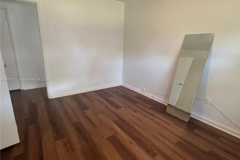 Купить виллу или дом в Окала, Флорида 2 спальни, № 1946416 - фото 19