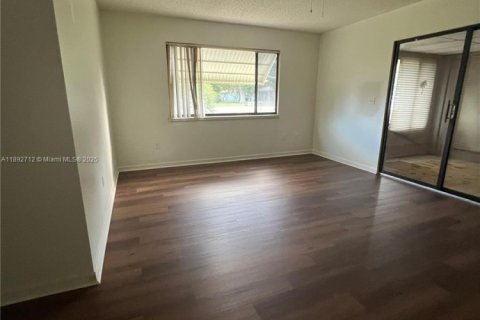 Купить виллу или дом в Окала, Флорида 2 спальни, № 1946416 - фото 6