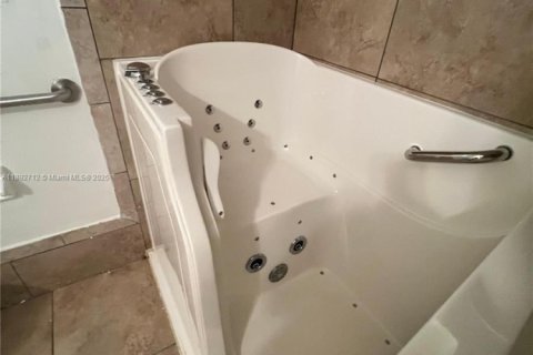 Купить виллу или дом в Окала, Флорида 2 спальни, № 1946416 - фото 25