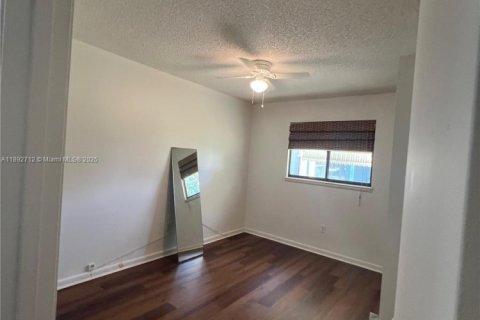 Купить виллу или дом в Окала, Флорида 2 спальни, № 1946416 - фото 18