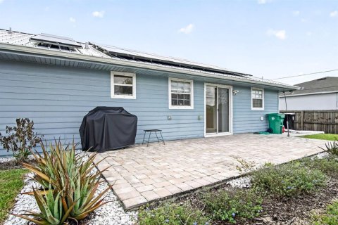 Villa ou maison à vendre à Port St. Lucie, Floride: 2 chambres, 130.43 m2 № 2083324 - photo 20