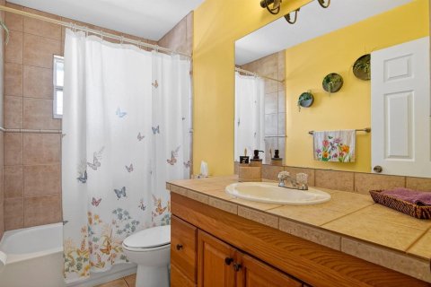 Villa ou maison à vendre à Port St. Lucie, Floride: 2 chambres, 130.43 m2 № 2083324 - photo 17