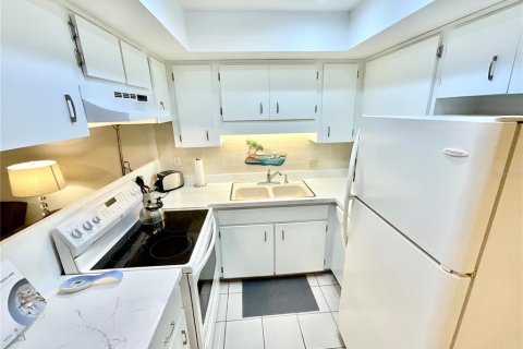 Condominio en alquiler en Holiday, Florida, 2 dormitorios, 76.64 m2 № 1866201 - foto 4