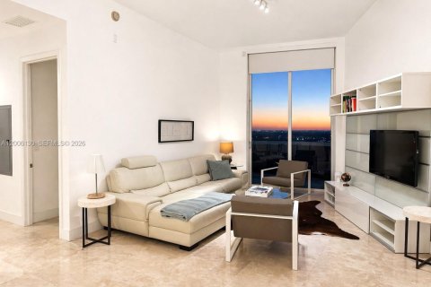 Condominio en alquiler en Sunny Isles Beach, Florida, 2 dormitorios, 135.92 m2 № 2170696 - foto 7