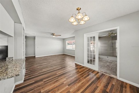 Villa ou maison à vendre à New Port Richey, Floride: 3 chambres, 131.83 m2 № 2425642 - photo 3