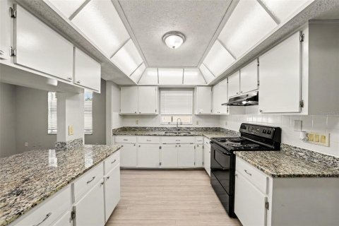 Villa ou maison à vendre à New Port Richey, Floride: 3 chambres, 131.83 m2 № 2425642 - photo 6
