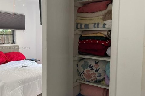 Villa ou maison à vendre à Miami Gardens, Floride: 3 chambres, 127.09 m2 № 1924458 - photo 21