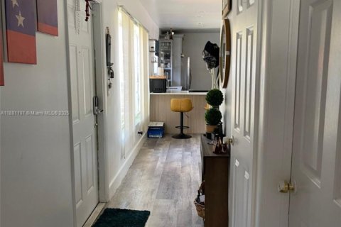 Villa ou maison à vendre à Miami Gardens, Floride: 3 chambres, 127.09 m2 № 1924458 - photo 14