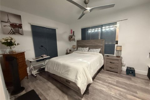 Villa ou maison à vendre à Miami Gardens, Floride: 3 chambres, 127.09 m2 № 1924458 - photo 18