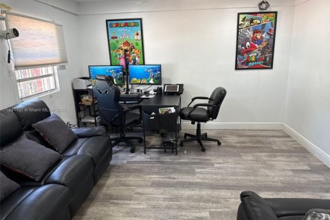 Villa ou maison à vendre à Miami Gardens, Floride: 3 chambres, 127.09 m2 № 1924458 - photo 16