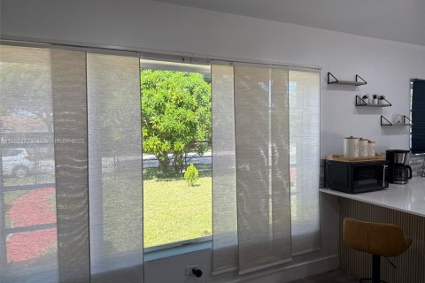 Villa ou maison à vendre à Miami Gardens, Floride: 3 chambres, 127.09 m2 № 1924458 - photo 11