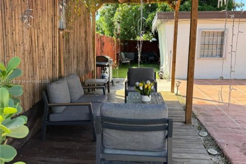 Villa ou maison à vendre à Miami Gardens, Floride: 3 chambres, 127.09 m2 № 1924458 - photo 26