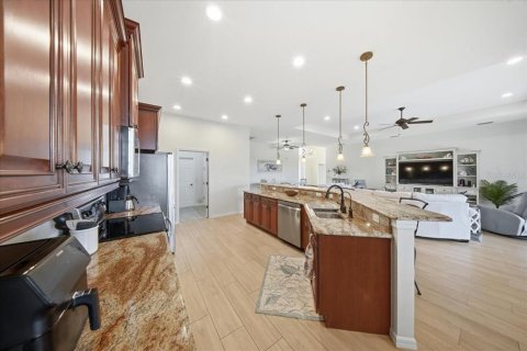 Casa en venta en Lake Wales, Florida, 3 dormitorios, 191.19 m2 № 2113848 - foto 18