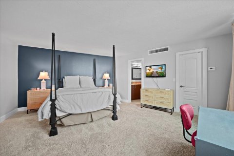 Condo in Riviera Beach, Florida, 2 bedrooms № 2249749 - photo 11