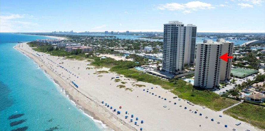 Condo in Riviera Beach, Florida, 2 bedrooms № 2249749