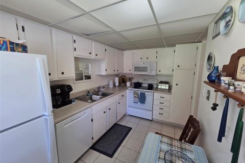 Купить кондоминиум в Клируотер, Флорида 6 комнат, 89.19м2, № 2238662 - фото 8