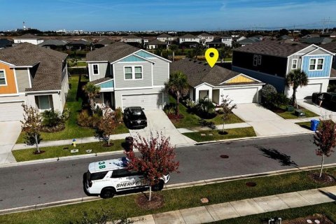 House in Apollo Beach, Florida 3 bedrooms, 148.83 sq.m. № 2349496 - photo 13