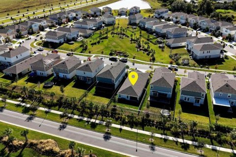 House in Apollo Beach, Florida 3 bedrooms, 148.83 sq.m. № 2349496 - photo 3