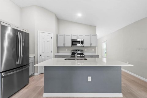 House in Apollo Beach, Florida 3 bedrooms, 148.83 sq.m. № 2349496 - photo 21