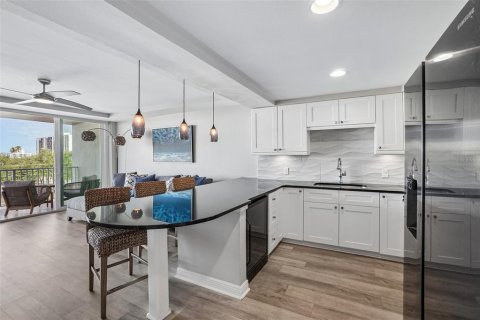 Copropriété à vendre à Clearwater, Floride: 2 chambres, 90.95 m2 № 2132376 - photo 8