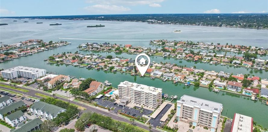 Condo à Clearwater, Floride, 2 chambres  № 2132376