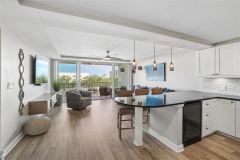 Copropriété à vendre à Clearwater, Floride: 2 chambres, 90.95 m2 № 2132376 - photo 2