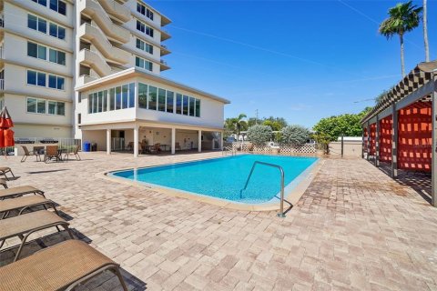 Copropriété à vendre à Clearwater, Floride: 2 chambres, 90.95 m2 № 2132376 - photo 30