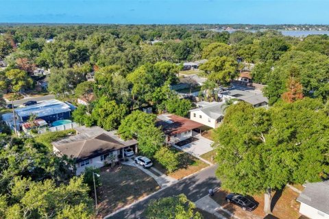 Casa en Lakeland, Florida 4 dormitorios, 144 m2 № 2225152