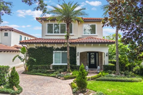Casa en venta en Winter Park, Florida, 3 dormitorios, 312.43 m2 № 1803130 - foto 1