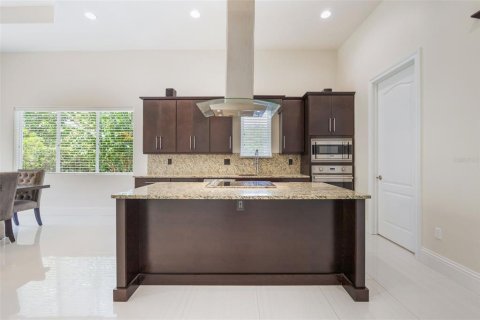 Casa en venta en Winter Park, Florida, 3 dormitorios, 312.43 m2 № 1803130 - foto 11