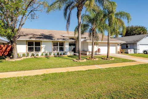 House in Wellington, Florida 6 bedrooms, 237.92 sq.m. № 2175595 - photo 27