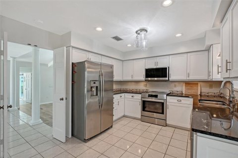 House in Sarasota, Florida 3 bedrooms, 226.5 sq.m. № 1581143 - photo 10