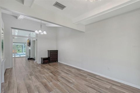 House in Sarasota, Florida 3 bedrooms, 226.5 sq.m. № 1581143 - photo 22