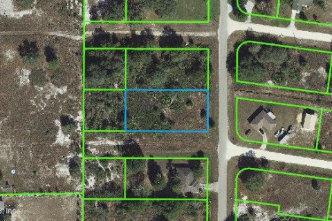 Land in Avon Park, Florida № 2160695