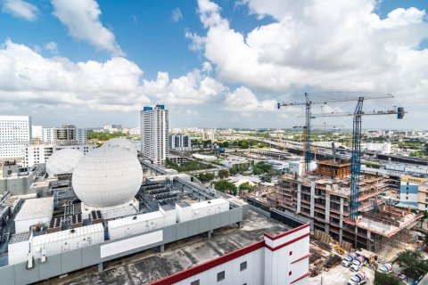 Купить кондоминиум в Майами, Флорида 1 спальня, 110.09м2, № 1957989 - фото 8