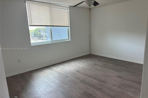 Apartment in Hollywood, Florida 1 bedroom, 77.11 sq.m. № 2392204 - photo 6